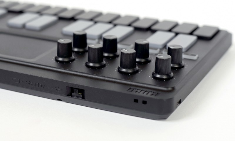 Фото KORG NANOKEY-STUDIO