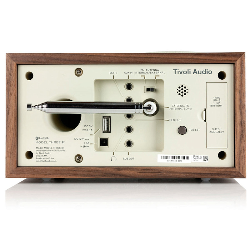 Фото Радиоприемник Tivoli Model Three BT Classic Walnut